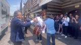 CHP'li milletvekili Sezgin Tanrıkulu'ndan Diyarbakır'da ''fesih'' halayı