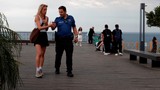 Antalya'da hayatının şokunu yaşayan Rus turist polis baskınına katıldı