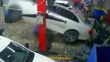 Otomobil tamirhanesinde korkunç ölüm: Liftten düşen otomobilin altında kaldı