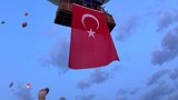 Kapadokya'da balonlar, 19 Mayıs'ta Türk bayrakları ve Atatürk posterleriyle havalandı