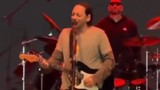 Duman konserinde ihraç edilen teğmenleri böyle selamladı