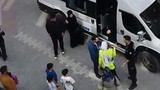Öğrenci servisinin şoförü polisle tartıştı, olan öğrencilere oldu!
