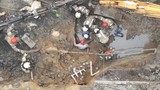 İstanbul'da yol çöktü: Göçük altındaki işçi kurtarıldı