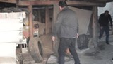 Şüpheli evdeki onlarca metrelik tünel çıktı, Polis de ne yapacağını şaşırdı!