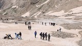 Türkiye'nin büyüleyen 20 bin yıllık buzullarına turist akını başladı