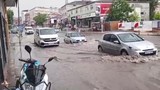 Tam yaz geldi derken... İstanbul'u dolu ve sağanak vurdu!