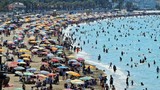 Türkiye'nin ünlü tatil cennetinde su kıtlığı alarmı! Araç ve halı yıkamak yasaklandı