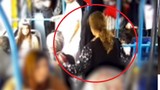 Özel Halk Otobüsü'nde ''ben buldum benimdir'' hırsızlığı kameraya böyle yansıdı