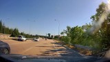 Otobanda orta şeritte tersten giden kadın trafik magandası kamerada!