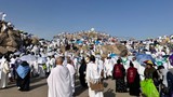 Milyonlarca hacı adayı Arafat'ta buluştu