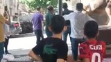 Kızgın kurbanlık boğa kasaba hayatının kabusunu yaşattı
