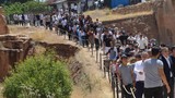 Kurban Bayramı tatilinde deniz, güneş, kumsal yerine fenomen dizinin evine akın ettiler!