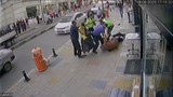 Kadınların saç saça baş başa meydan kavgasını polis bile ayıramadı!