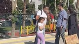 Türkiye'nin konuştuğu mavi gömlekli gence benzetilen kişiye silahlı saldırı