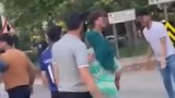 Trafiği bu manyaklarla paylaşıyoruz: Trafikte aynı aileden 5 kişiyi tek tek bıçakladı!