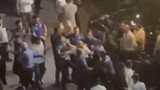 Düğünde havaya atılan parayı çocuklar alıp kaçınce aileler birbirine girdi