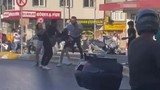 İstanbul'da motosikletli genç kadınlara sokak ortasında hem taciz hem şiddet!