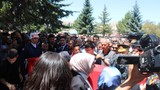 Şehit cenazesinde böyle haykırdı: ''Burada AK Partili kimseyi istemiyorum''