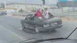 El kadar çocukların ölümüne yolculuğu görenleri hayretler içinde bıraktı