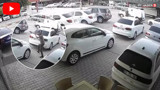 Oto galeriye kurşun yağmuru! Çok sayıda araç isabet aldı