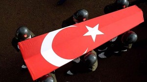 Acı haber sınır ötesinden geldi: Bir asker şehit oldu