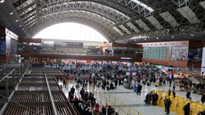 Kar hava ulaşımını vurdu: Bazı uçak seferleri iptal edildi