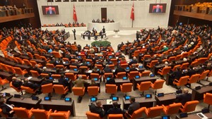 LGS'de şaibe iddiaları Meclis'i karıştırdı: ''Ben geri zekalıya anlatır gibi anlatmayacağım...''