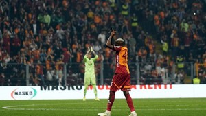 Dursun Özbek ''güzel haberler alabiliriz'' demişti; Osimhen kararını verdi!