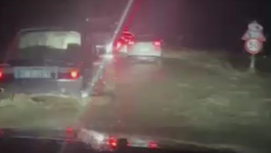 Ankara'da dün gece... Yollar sular altında kaldı, araçlar sularla sürüklendi