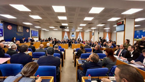 ''En düşük emekli aylığı'' teklifi komisyondan geçti!