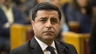 Demirtaş kelepçeyi duyunca vazgeçti !