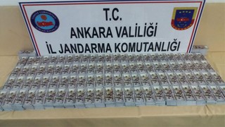 Ankara'da ihbarla yakalandı ! Koliler dolusu para...