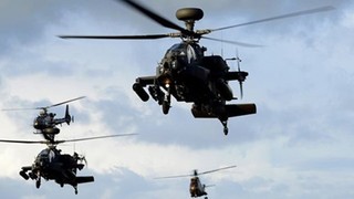 İki askeri helikopter çarpıştı: 6 ölü