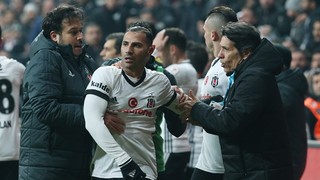Quaresma deliye döndü: Adımı çıkardılar