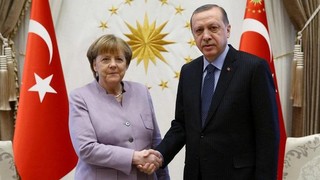 Erdoğan, Merkel ile anlaştı