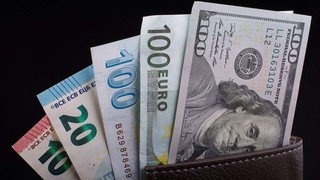 Dolar/TL yeniden 5.30'u aştı