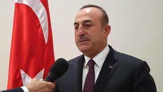 Çavuşoğlu'ndan Macron'a YPG tepkisi