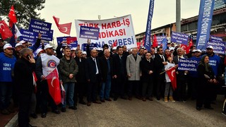 İncirlik'te işten çıkarmalara karşı eylem !