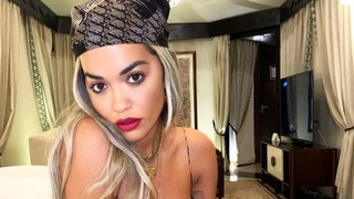 Rita Ora'dan cesur pozlar