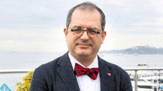 Canlı yayındaki tartışmasıyla olay olan Prof. Dr. Çilingiroğlu kovuldu