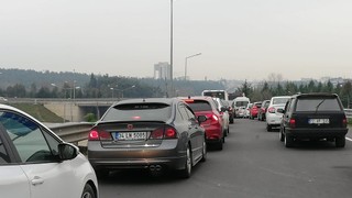 İstanbul girişinde uzun araç kuyruğu