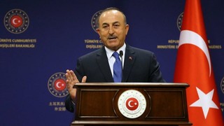 Bakan Çavuşoğlu'ndan o manşete tepki: Yunan Büyükelçi bakanlığa çağrıldı