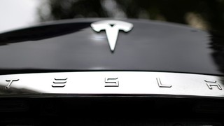 Tesla 158 bin aracını geri çağırıyor