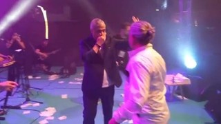 AK Parti'nin düzenlediği konserde ortalık karıştı, Bakan Nebati'yi böyle kaçırdılar