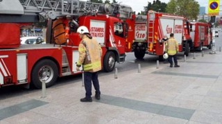 İstanbul'da AVM'de yangın paniği