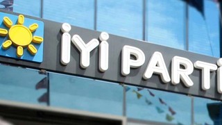 İYİ Parti'de 200’e yakın üye istifa etti