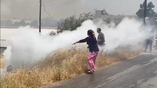 Antalya'da yerleşim yerine yakın alanda orman yangını