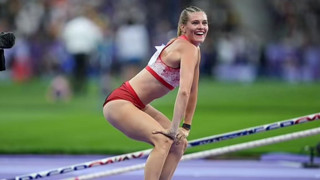 Olimpiyatların OnlyFans fenomeni kadın sporcusundan ''twerk'' şovlu sevinç gösterisi