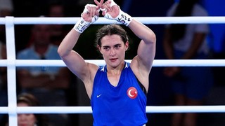 Milli boksör Esra Yıldız Kahraman bronz madalyaya uzandı