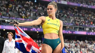 Olimpiyatlardan bir Yusuf Dikeç pozu daha: Nina Kennedy altın madalyasını böyle kutladı